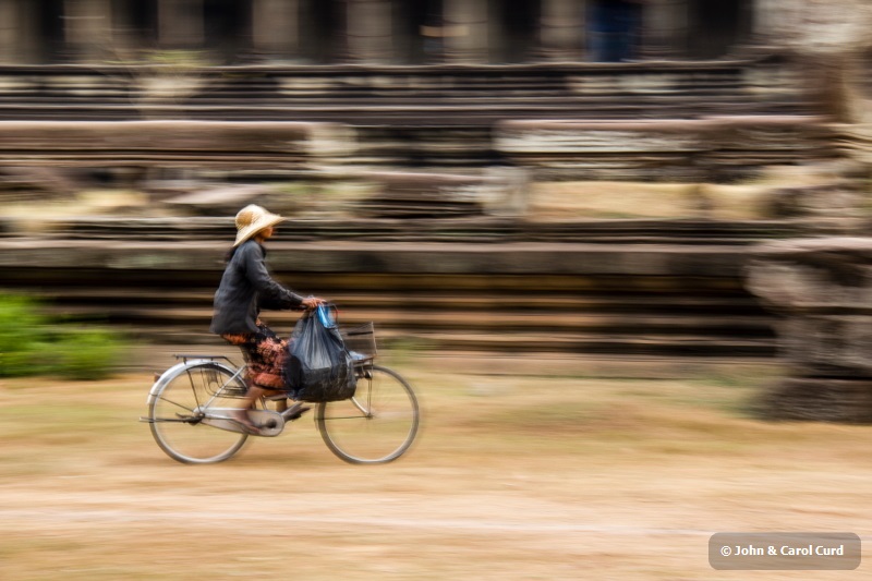 _MG_4665 Whizzing past.JPG